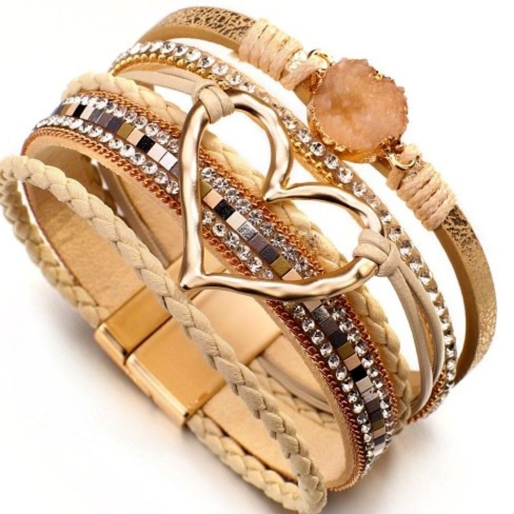 GOLD HEART MULTI LAYER LEATHER RESIN STONE & DIAMOND MAGNETIC CLOSURE BRACELET